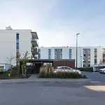 Business Apartment Pkp Aleje Jerozolimskie By Noclegi Renters