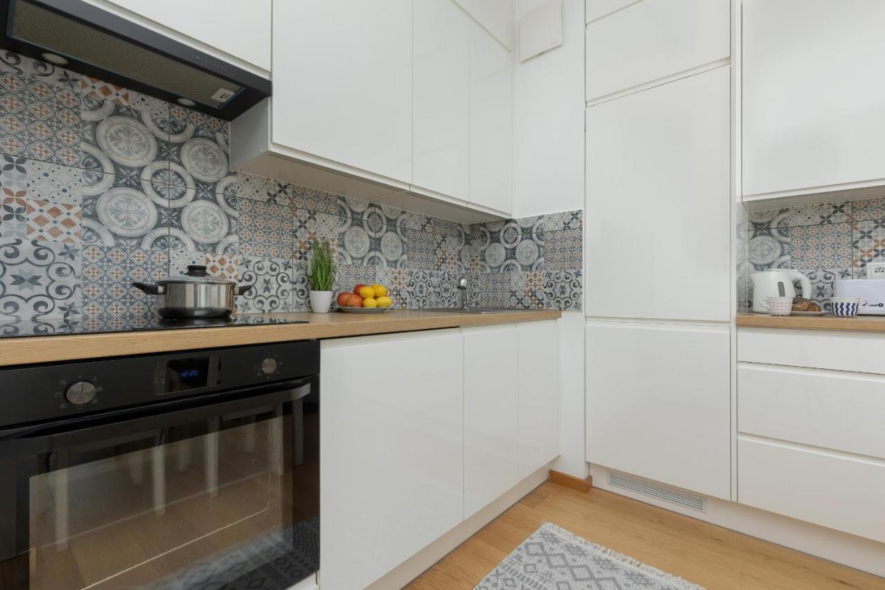 Business Pkp Aleje Jerozolimskie By Renters